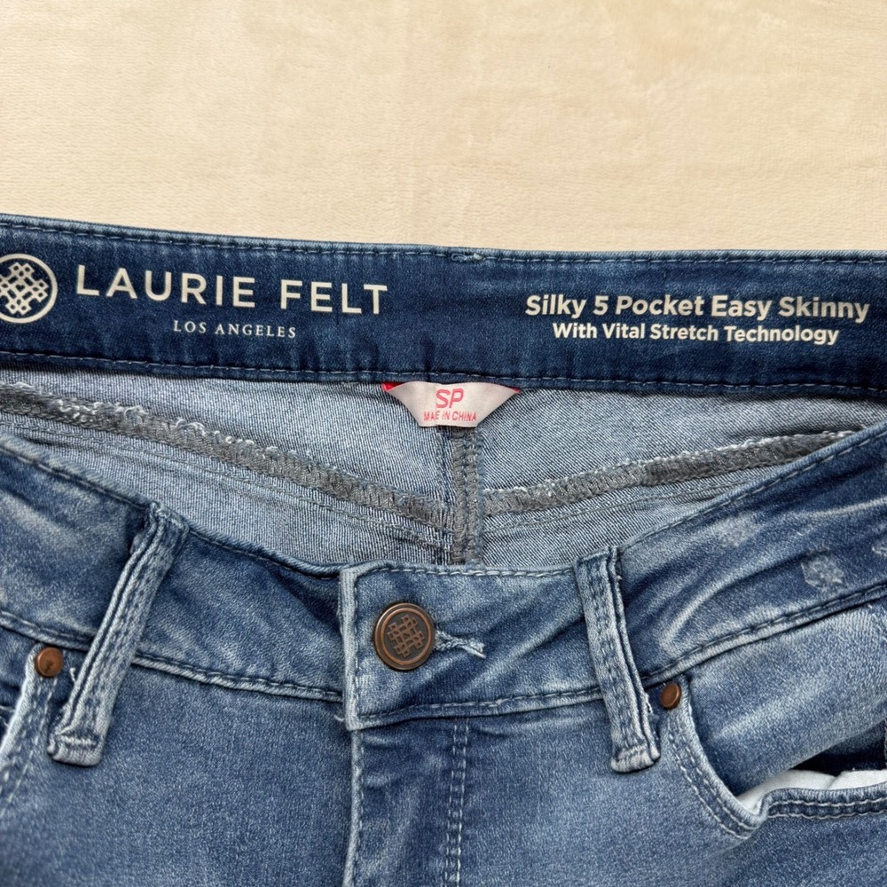 Laurie Felt Easy Skinny Jeans Women SP Blue Excellent Silky Stretch Denim - Picture 2 of 8